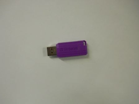 FLASH DRIVE, CORSAIR, 8GB, USB 2.0  #K95747 OR EQUAL